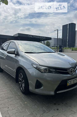 Хетчбек Toyota Auris 2013 в Чернівцях