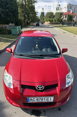 Хетчбек Toyota Auris 2008 в 