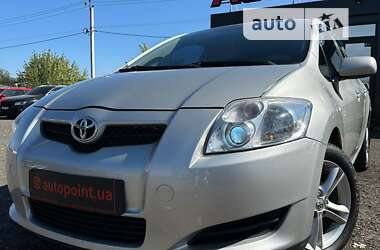 Хэтчбек Toyota Auris 2007 в Киеве