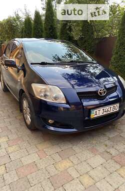 Хэтчбек Toyota Auris 2007 в Киеве