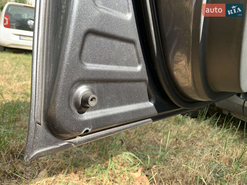 Хетчбек Toyota Auris 2007 в Києві фото 22 Хетчбек Toyota Auris 2007 в Києві