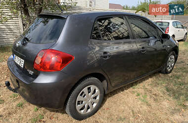 Хэтчбек Toyota Auris 2007 в 