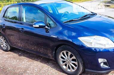 Хэтчбек Toyota Auris 2011 в Казатине