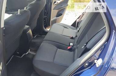 Хэтчбек Toyota Auris 2011 в Казатине