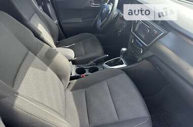 Хетчбек Toyota Auris 2013 в Харкові