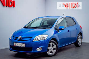 Хетчбек Toyota Auris 2011 в Києві