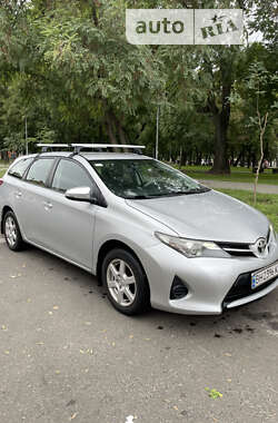 Універсал Toyota Auris 2014 в Одесі