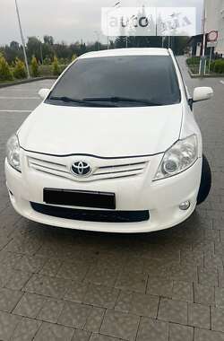 Хетчбек Toyota Auris 2012 в Львові