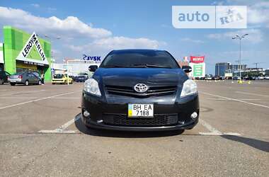 Хетчбек Toyota Auris 2011 в Одесі