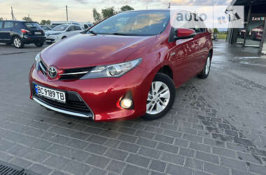 Хетчбек Toyota Auris 2014 в Львові