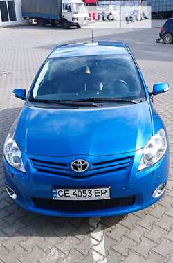 Хэтчбек Toyota Auris 2010 в Черновцах