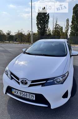 Хетчбек Toyota Auris 2013 в Харкові