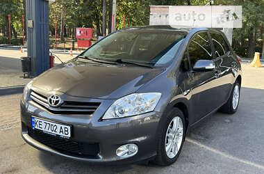 Хетчбек Toyota Auris 2011 в Дніпрі