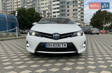 Хэтчбек Toyota Auris 2014 в Черноморске