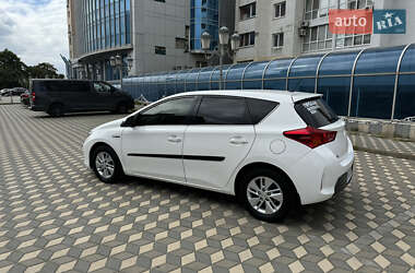 Хэтчбек Toyota Auris 2014 в Черноморске