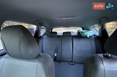 Хэтчбек Toyota Auris 2014 в Киеве