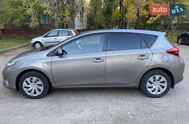 Хетчбек Toyota Auris 2014 в Києві