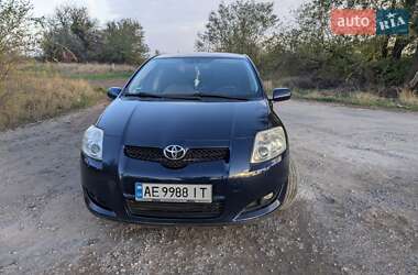 Хэтчбек Toyota Auris 2006 в Кривом Роге