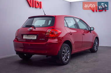 Хэтчбек Toyota Auris 2007 в Киеве