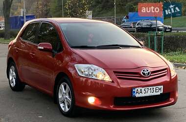 Хетчбек Toyota Auris 2011 в Києві