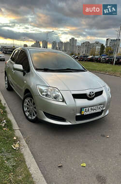 Хетчбек Toyota Auris 2008 в Києві