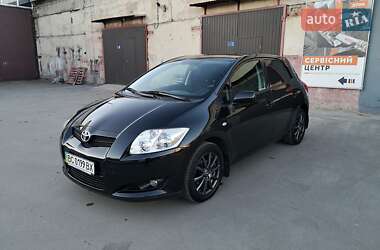 Хэтчбек Toyota Auris 2008 в Калуше