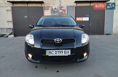 Хэтчбек Toyota Auris 2008 в Калуше