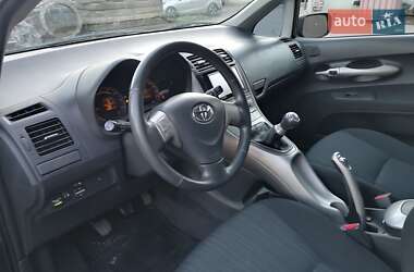 Хэтчбек Toyota Auris 2008 в Калуше