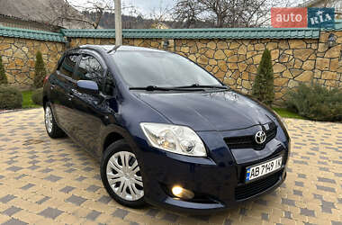 Хэтчбек Toyota Auris 2008 в Могилев-Подольске