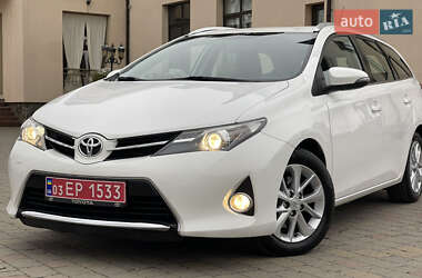 Универсал Toyota Auris 2015 в Стрые