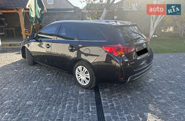 Универсал Toyota Auris 2013 в Дубно