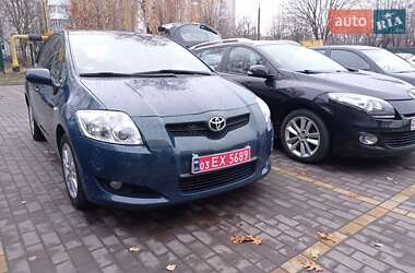 Хэтчбек Toyota Auris 2007 в Луцке