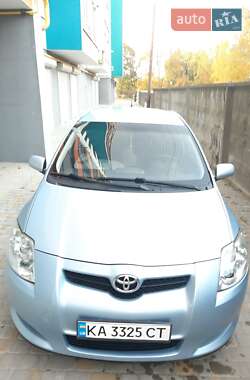 Хэтчбек Toyota Auris 2008 в Житомире