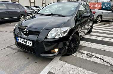 Хэтчбек Toyota Auris 2008 в Киеве