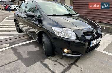 Хэтчбек Toyota Auris 2008 в Киеве