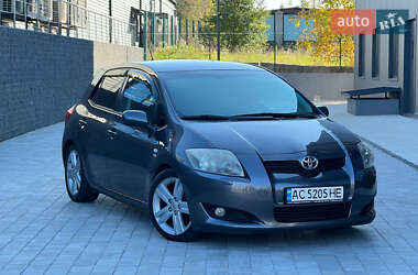 Хэтчбек Toyota Auris 2007 в Луцке