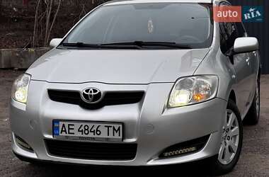 Хетчбек Toyota Auris 2007 в Дніпрі