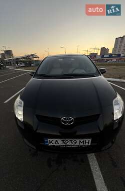 Хэтчбек Toyota Auris 2008 в Киеве