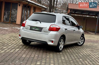 Хетчбек Toyota Auris 2011 в Мукачевому