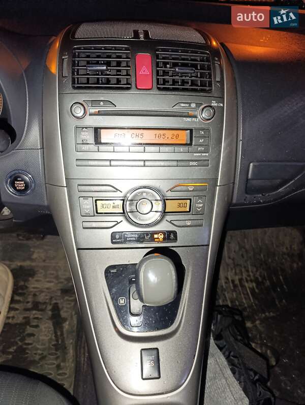 Хетчбек Toyota Auris 2008 в Бердичеві