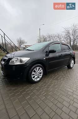 Хэтчбек Toyota Auris 2008 в Черноморске