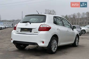 Хэтчбек Toyota Auris 2011 в Харькове