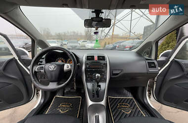 Хэтчбек Toyota Auris 2011 в Харькове