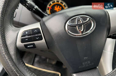 Хэтчбек Toyota Auris 2011 в Харькове