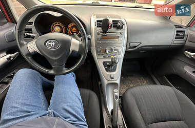 Хетчбек Toyota Auris 2008 в Новояворівську