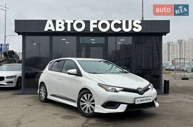 Хетчбек Toyota Auris 2016 в Києві