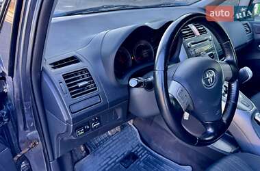 Хэтчбек Toyota Auris 2008 в Кривом Роге