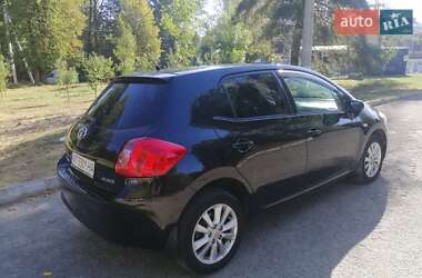 Хэтчбек Toyota Auris 2008 в 