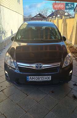 Хэтчбек Toyota Auris 2011 в Казатине