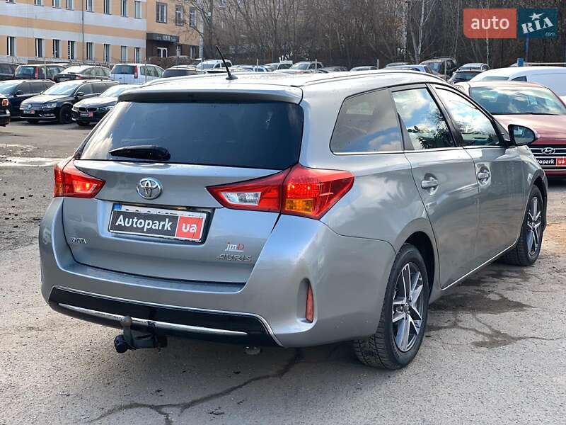 Универсал Toyota Auris 2014 в Виннице